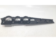 Recambio de moldura para mercedes-benz clase gla (w156) gla 220 cdi 4m / d 4m (156.905) referencia OEM IAM 3006701000   2