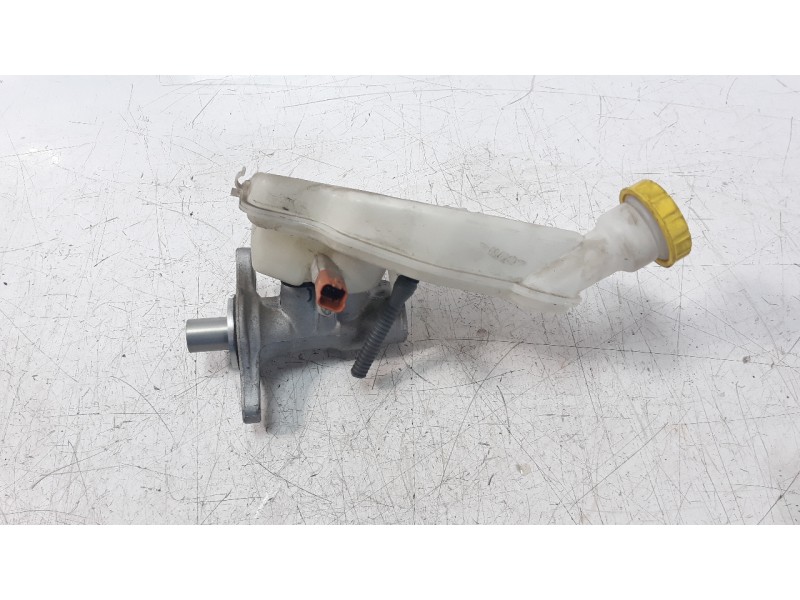 Recambio de bomba freno para peugeot 208 1.2 12v vti referencia OEM IAM 4601R7  