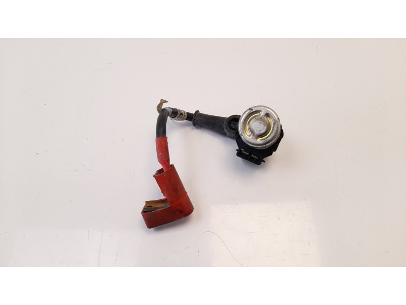 Recambio de rele para ducati monster 696 referencia OEM IAM 39740051A  
