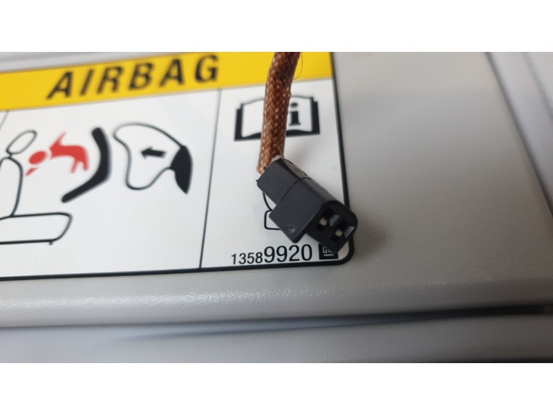 Recambio de parasol derecho para opel crossland x / crossland (p17, p2qo) 1.2 (75) referencia OEM IAM 1358992  