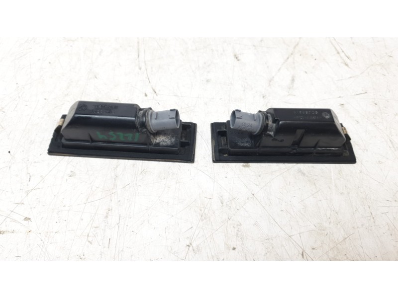 Recambio de piloto matricula para jeep renegade suv (bu, b1, bv) 1.6 referencia OEM IAM 51953208  