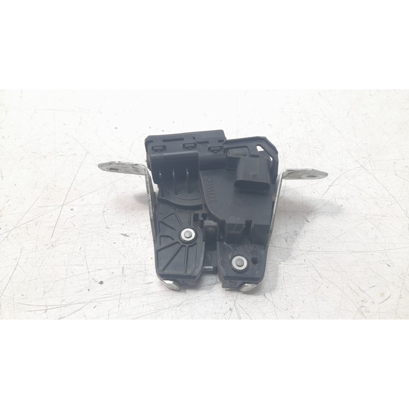 Recambio de cerradura maletero / porton para mercedes-benz clase gla (w156) gla 220 cdi 4m / d 4m (156.905) referencia OEM IAM 0