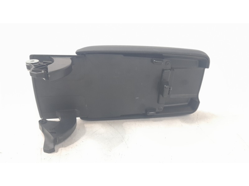 Recambio de apoyabrazos central para mercedes-benz clase gla (w156) gla 220 cdi 4m / d 4m (156.905) referencia OEM IAM 246680890