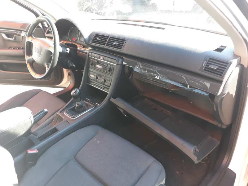 audi a4 berlina (8e) del año 2001