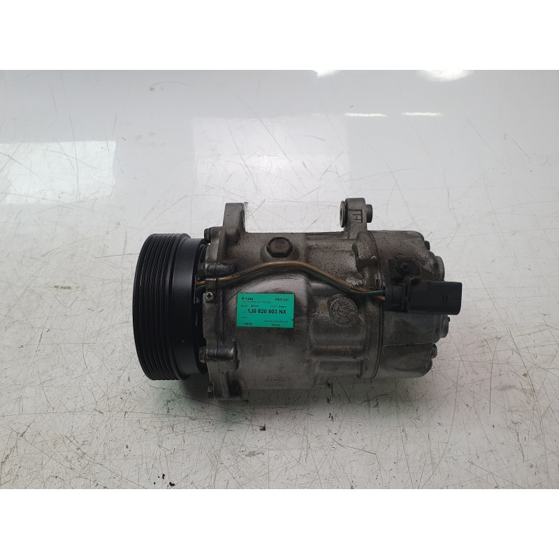 Recambio de compresor aire acondicionado para volkswagen golf iv (1j1) 1.6 16v referencia OEM IAM 1J0820803NX SD7V16 32064 , CAF