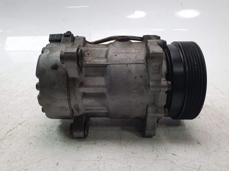 Recambio de compresor aire acondicionado para volkswagen golf iv (1j1) 1.6 16v referencia OEM IAM 1J0820803NX SD7V16 32064 , CAF