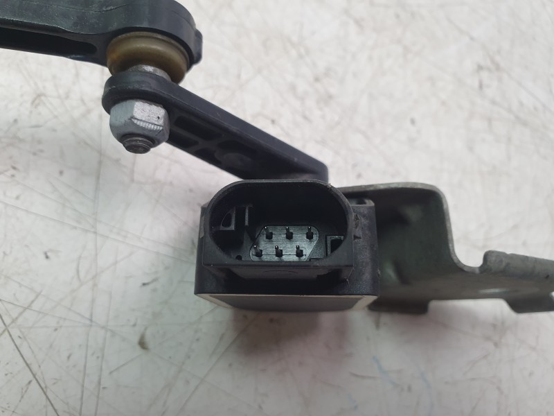 Recambio de travesaño inferior para mercedes-benz clase gla (w156) gla 220 cdi 4m / d 4m (156.905) referencia OEM IAM A222905050