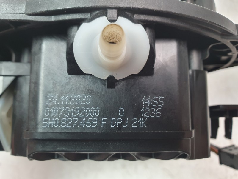 Recambio de maneta exterior porton para volkswagen golf viii (cd1, da1) 2.0 tdi referencia OEM IAM 5H0827469F 5H0971375 