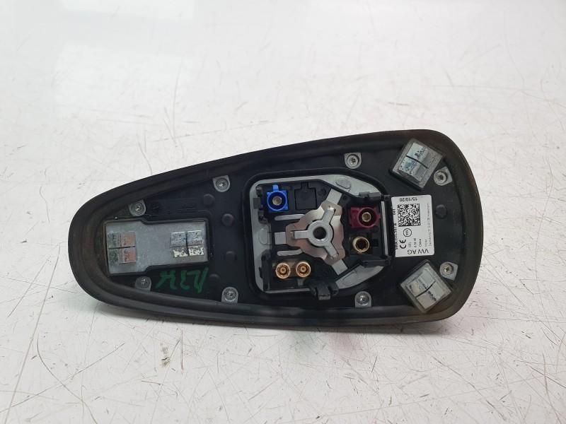Recambio de antena para volkswagen golf viii (cd1, da1) 2.0 tdi referencia OEM IAM 5WA035507E 35228102 