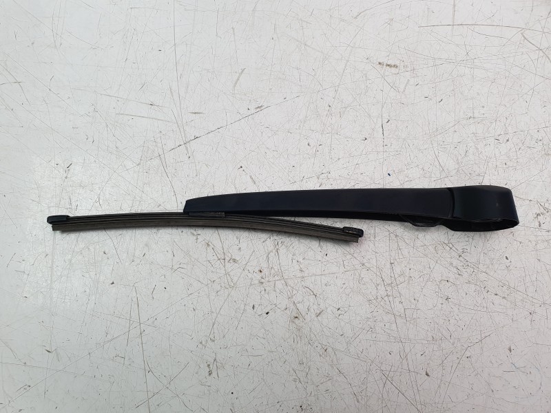 Recambio de brazo limpia trasero para volkswagen golf viii (cd1, da1) 2.0 tdi referencia OEM IAM 5H6955707A  