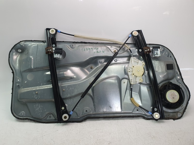 Recambio de elevalunas delantero derecho para volkswagen golf iv (1j1) 1.6 16v referencia OEM IAM 1J3837462H 106232115 113990