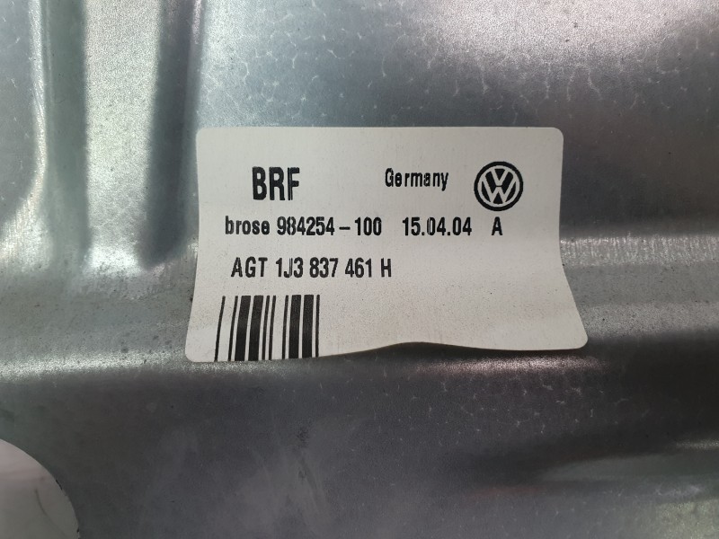 Recambio de elevalunas delantero izquierdo para volkswagen golf iv (1j1) 1.6 16v referencia OEM IAM 1J3837461H 106232116 113991