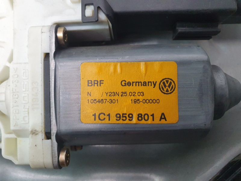 Recambio de elevalunas delantero izquierdo para volkswagen golf iv (1j1) 1.6 16v referencia OEM IAM 1J3837461H 106232116 113991