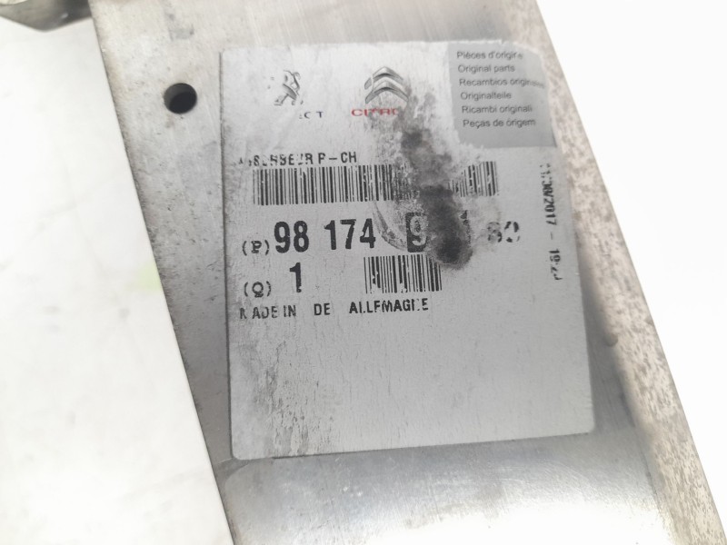 Recambio de refuerzo paragolpes delantero para peugeot 308 ii (lb_, lp_, lw_, lh_, l3_) 1.6 gti (l35gnh) referencia OEM IAM 9817