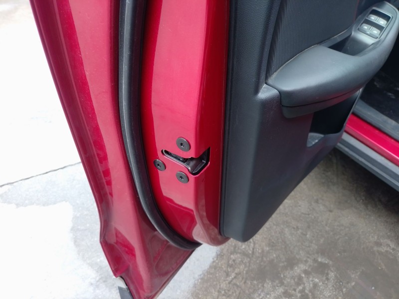 Recambio de cerradura puerta delantera izquierda para mg zs suv (azs1) 1.5 vti referencia OEM IAM   