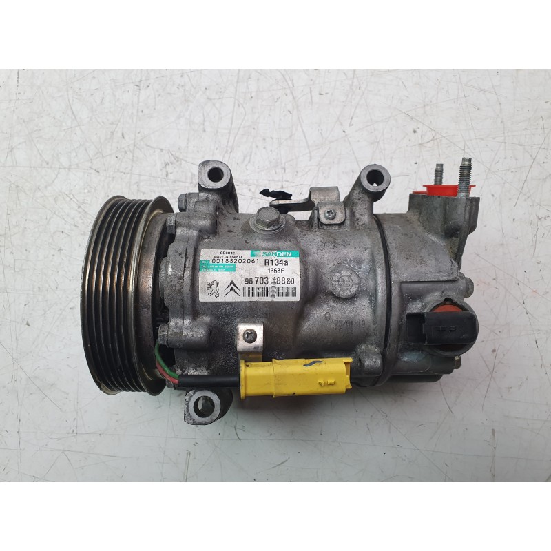 Recambio de compresor aire acondicionado para citroën c4 ii (nc_) 1.6 hdi 90 referencia OEM IAM 9670318880 00188202061 CAF410007