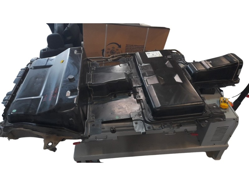 Recambio de bateria para citroen c4 berlina e-feel referencia OEM IAM 9847028980  