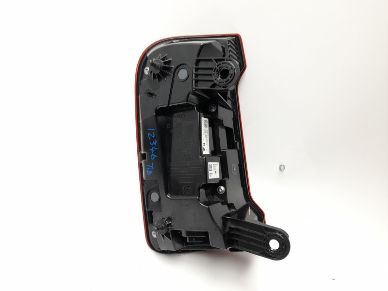 Recambio de piloto trasero derecho para mini countryman d countryman d referencia OEM IAM 63215A20508  