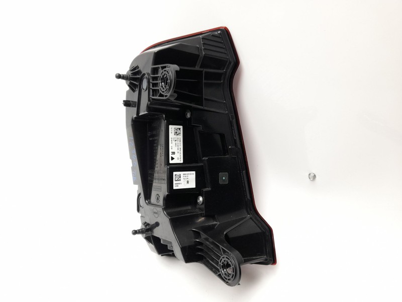 Recambio de piloto trasero derecho para mini countryman d countryman d referencia OEM IAM 63215A20508  