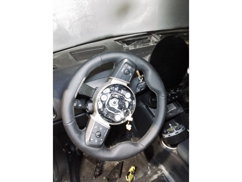 Recambio de volante para mini countryman d countryman d referencia OEM IAM 32305A6CB25  