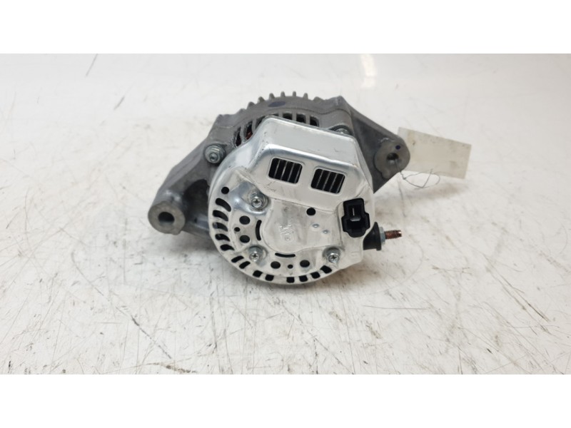 Recambio de alternador para piaggio porter caja/chasis 1.3 16v referencia OEM IAM 2706087Z06  ALF810104
