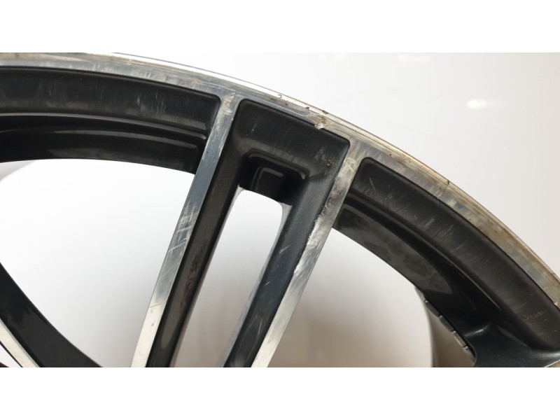 Recambio de llanta para porsche macan (95b) 3.0 s referencia OEM IAM 95B601025DN  