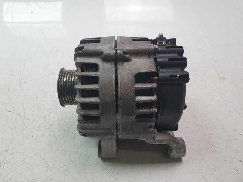 Recambio de alternador para bmw x1 (e84) sdrive 18 d referencia OEM IAM 78022261  