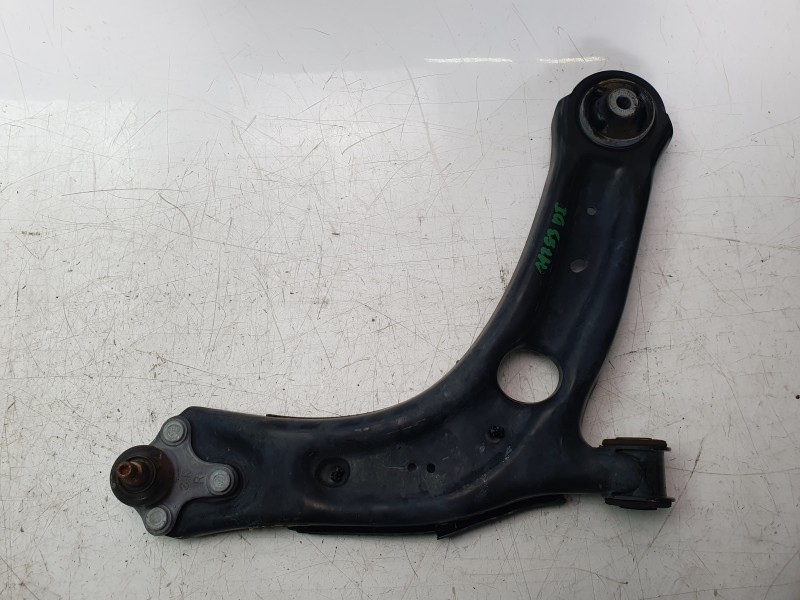 Recambio de brazo suspension delantero derecho para seat ateca (khp) fr referencia OEM IAM 3Q0407152P  