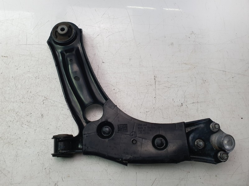 Recambio de brazo suspension delantero derecho para seat ateca (khp) fr referencia OEM IAM 3Q0407152P  