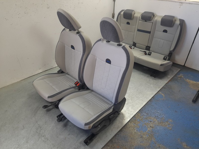 Recambio de juego asientos completo para mini countryman d countryman d referencia OEM IAM 52105A76BD2  