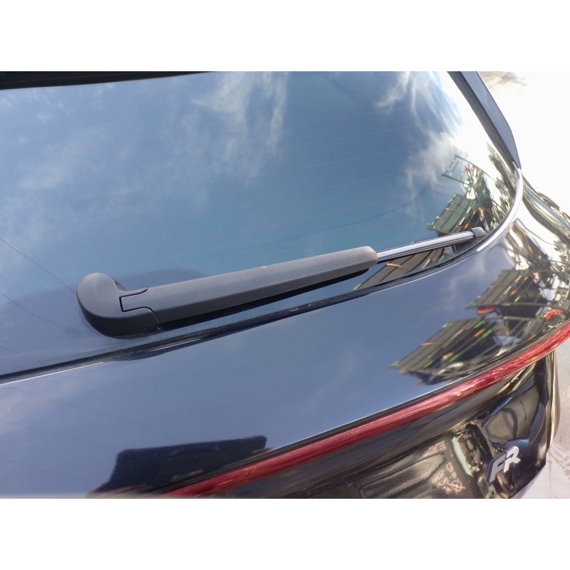 Recambio de brazo limpia trasero para seat leon sportstourer (kl8, kld) 2.0 tdi referencia OEM IAM   