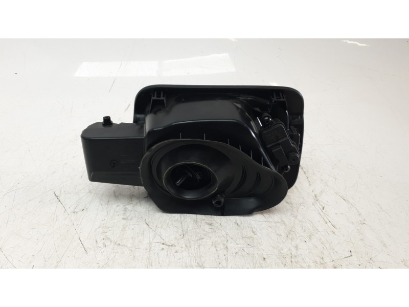 Recambio de tapa exterior combustible para seat ateca (khp) fr referencia OEM IAM 575809702  