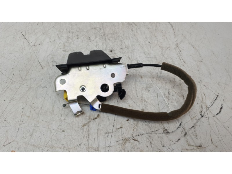 Recambio de cerradura maletero / porton para seat ateca (khp) fr referencia OEM IAM 81A827506  EZCAU181