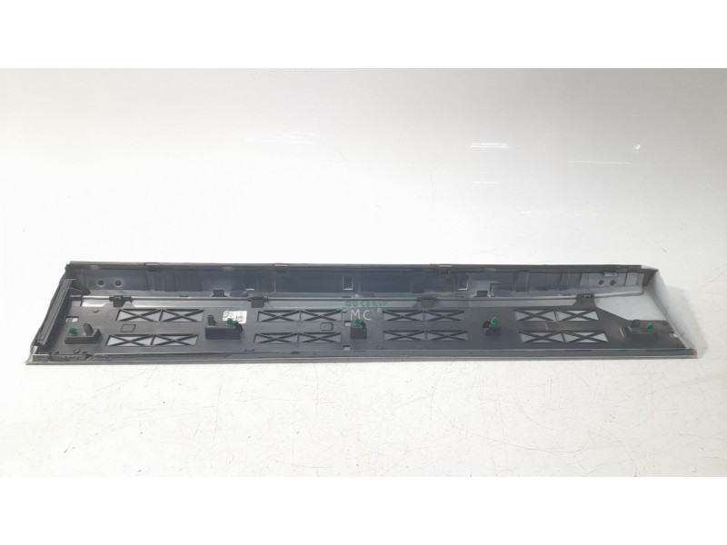 Recambio de moldura puerta delantera derecha para seat ateca (khp) fr referencia OEM IAM 575854940  
