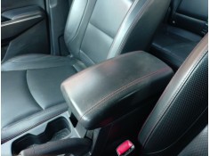 Recambio de apoyabrazos central para ssangyong xlv suv e-xgi 160 referencia OEM IAM   