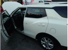 Recambio de puerta trasera derecha para ssangyong xlv suv e-xgi 160 referencia OEM IAM   
