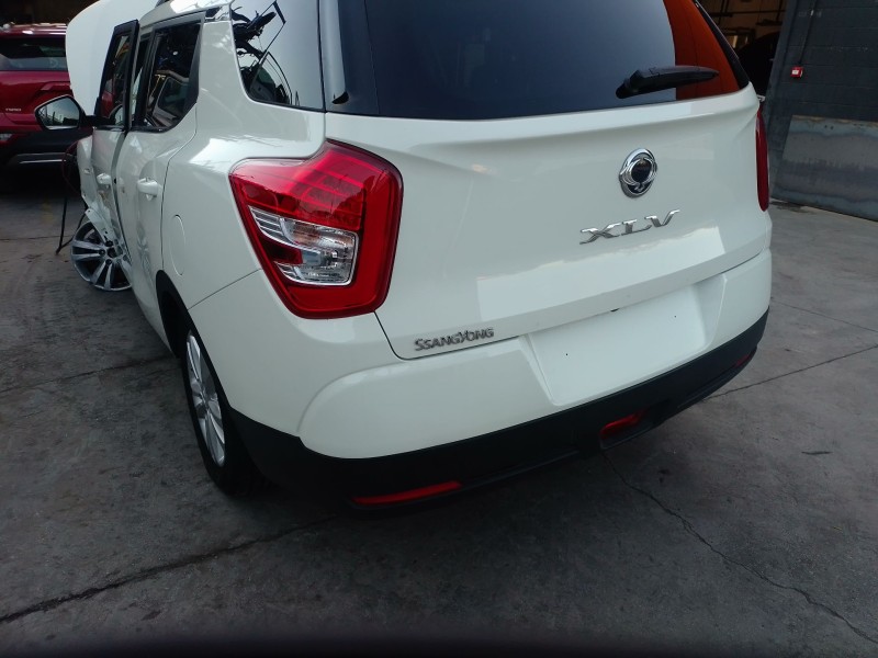 Recambio de paragolpes trasero para ssangyong xlv suv e-xgi 160 referencia OEM IAM   