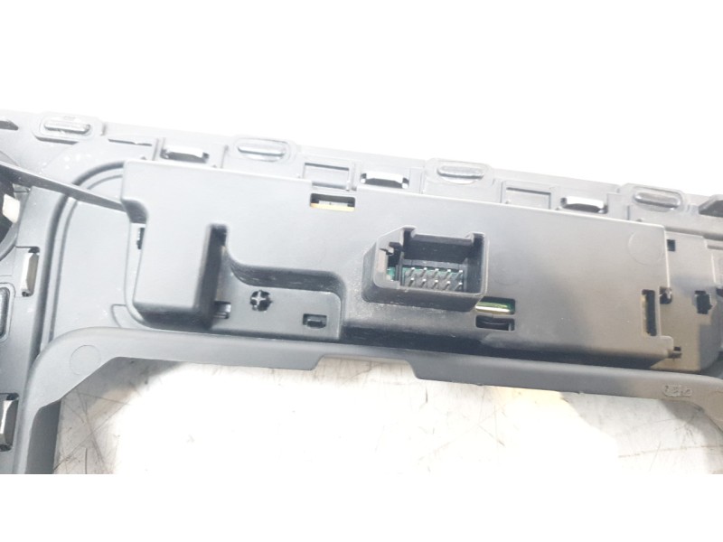 Recambio de moldura para seat ateca (khp) fr referencia OEM IAM 576863283FP  