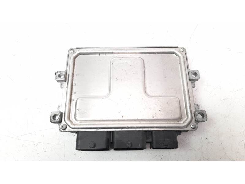 Recambio de centralita motor uce para peugeot 208 1.2 12v vti referencia OEM IAM 9811545080 152022092 V29059263A