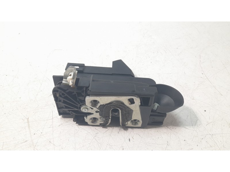 Recambio de cerradura puerta delantera izquierda para dacia sandero iii 1.0 tce 90 eco-g referencia OEM IAM 805035308R  
