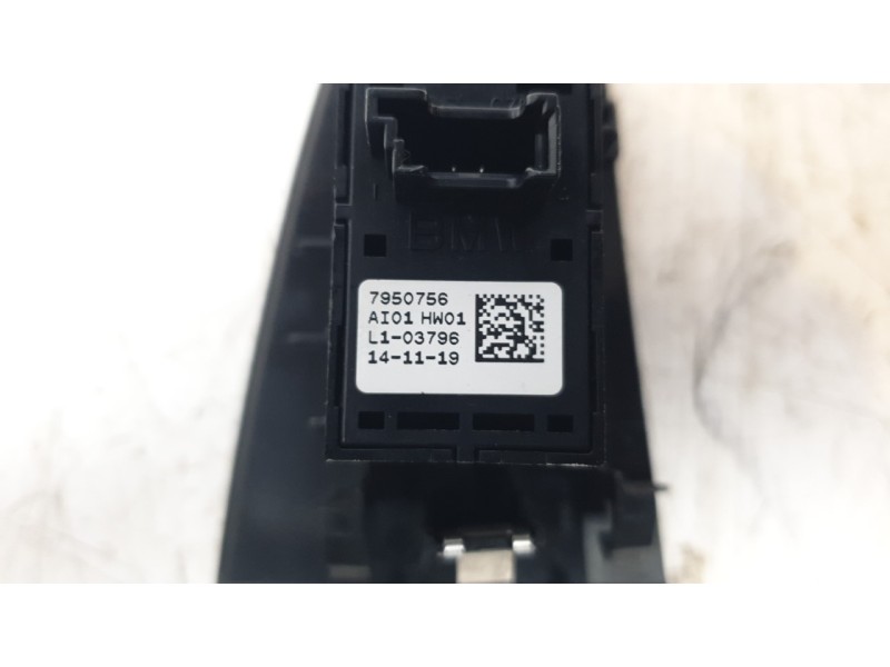 Recambio de mando elevalunas trasero izquierdo para bmw 1 (f40) 118 d referencia OEM IAM 61317950756  