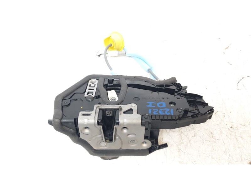 Recambio de cerradura puerta delantera izquierda para bmw 1 (f40) 118 d referencia OEM IAM 744504111  