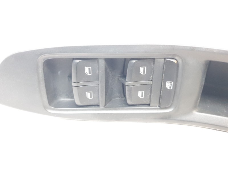 Recambio de mando elevalunas delantero izquierdo para mg zs suv (azs1) 1.5 vti referencia OEM IAM 10470985  