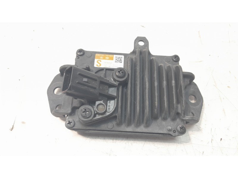 Recambio de centralita faros xenon para toyota corolla station wagon (_e21_) 2.0 hybrid (mzeh12) referencia OEM IAM 8821033120  