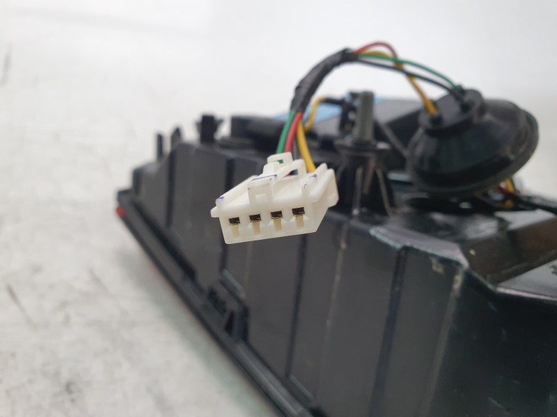 Recambio de piloto trasero derecho interior para mg zs suv (azs1) 1.5 vti referencia OEM IAM 10571684 A31005R0100 