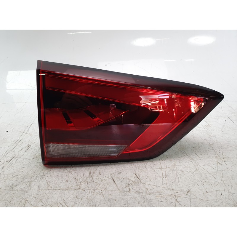 Recambio de piloto trasero izquierdo interior para mg zs suv (azs1) 1.5 vti referencia OEM IAM 10571683 A31005L0100 