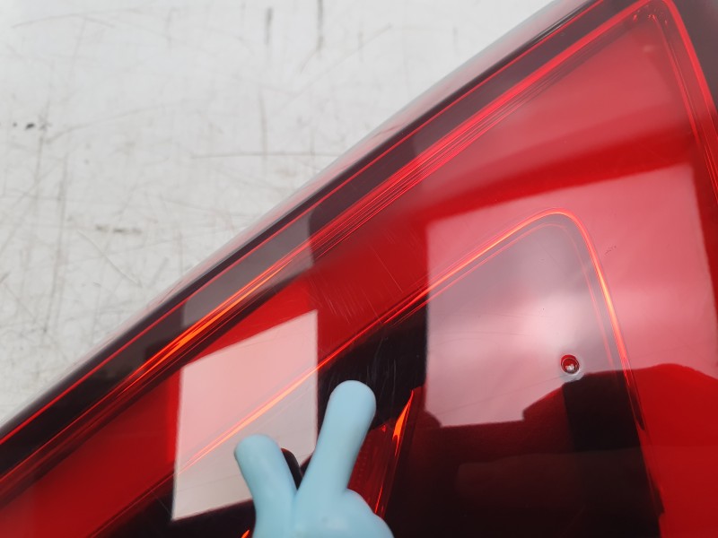 Recambio de piloto trasero izquierdo interior para mg zs suv (azs1) 1.5 vti referencia OEM IAM 10571683 A31005L0100 