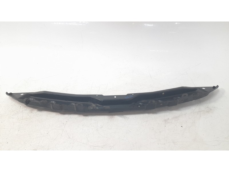 Recambio de travesaño superior para infiniti q50 50 d referencia OEM IAM 622904GA0A  