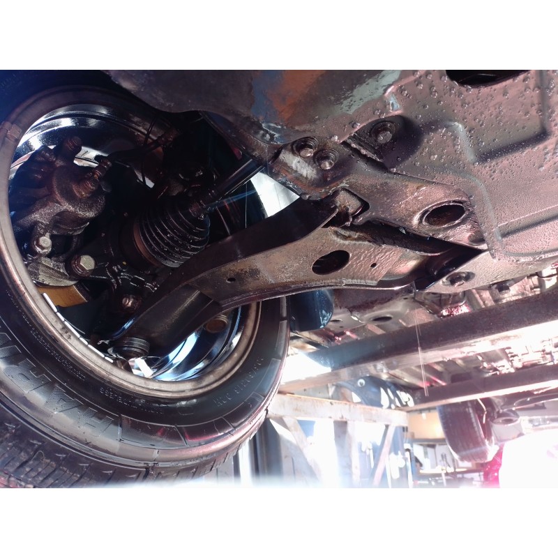 Recambio de brazo suspension inferior delantero derecho para ssangyong xlv suv e-xgi 160 referencia OEM IAM   