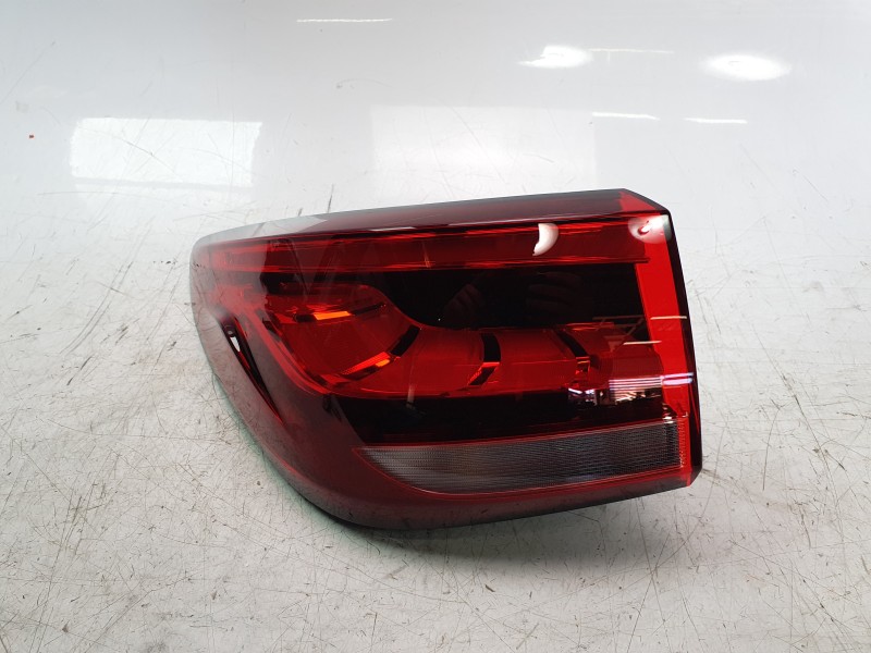 Recambio de piloto trasero izquierdo para mg zs suv (azs1) 1.5 vti referencia OEM IAM 10571681 A30005L0100 